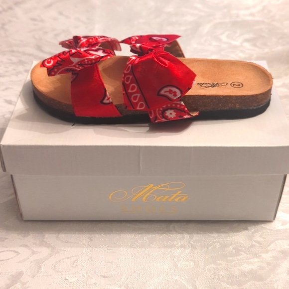 Girls Red Bandana Slides - Picture 2 of 3